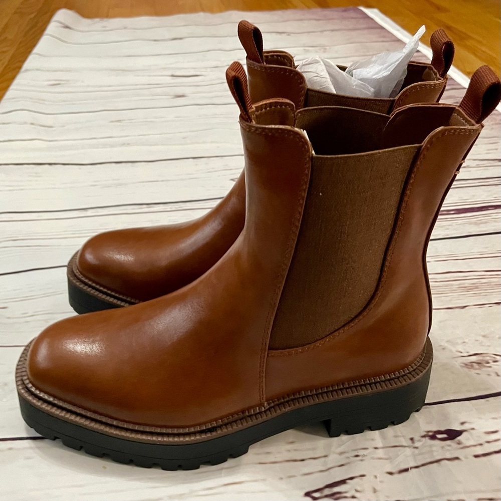 Dream Pairs Brown Chelsea Ankle Boots - Picture 4 of 7